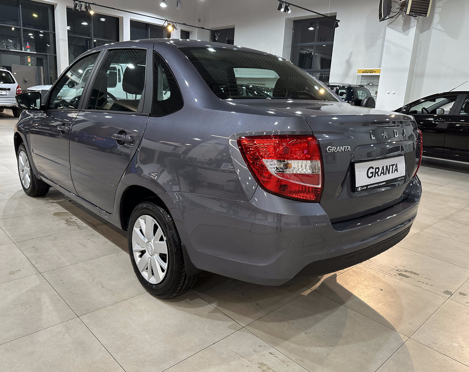 LADA GRANTA 1.6 MT (106 л.с.)