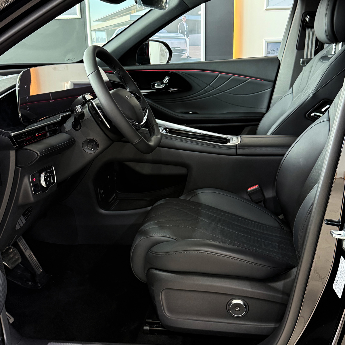 EXEED RX 2.0 AMT (197 л.с.) 4WD