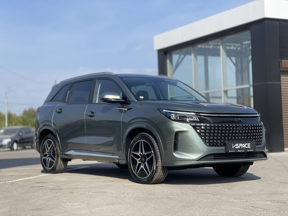 EVOLUTE I-SPACE 1.5hyb CVT (177 л.с.)