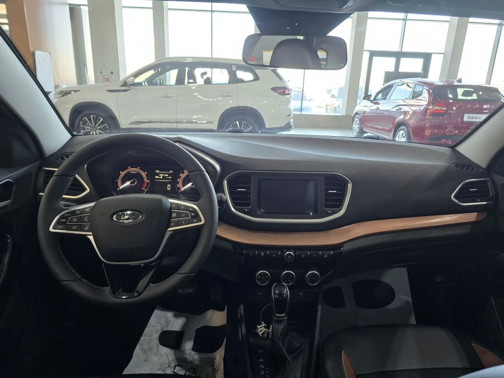 LADA VESTA SW Cross 1.6 MT (106 л.с.)