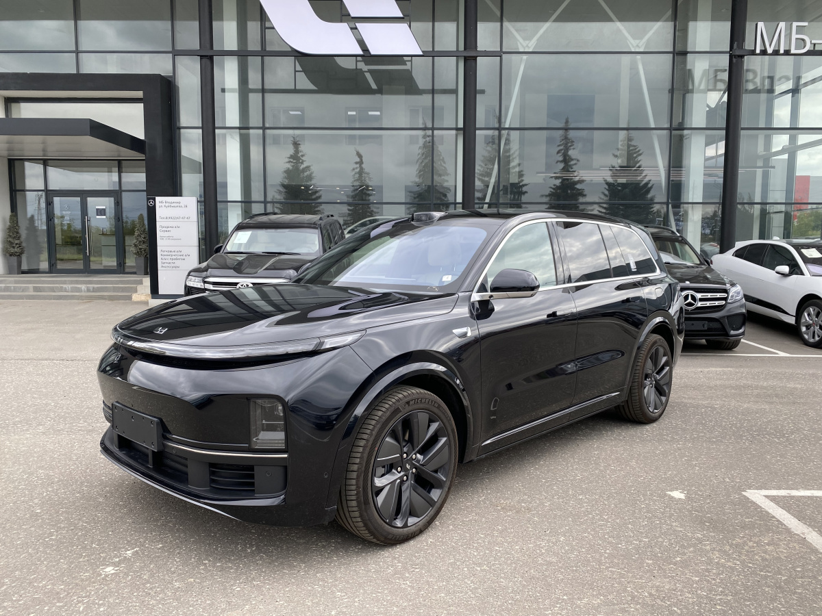 LIXIANG L9 52.3 kWh 1.5hyb AT (449 л.с.) 4WD