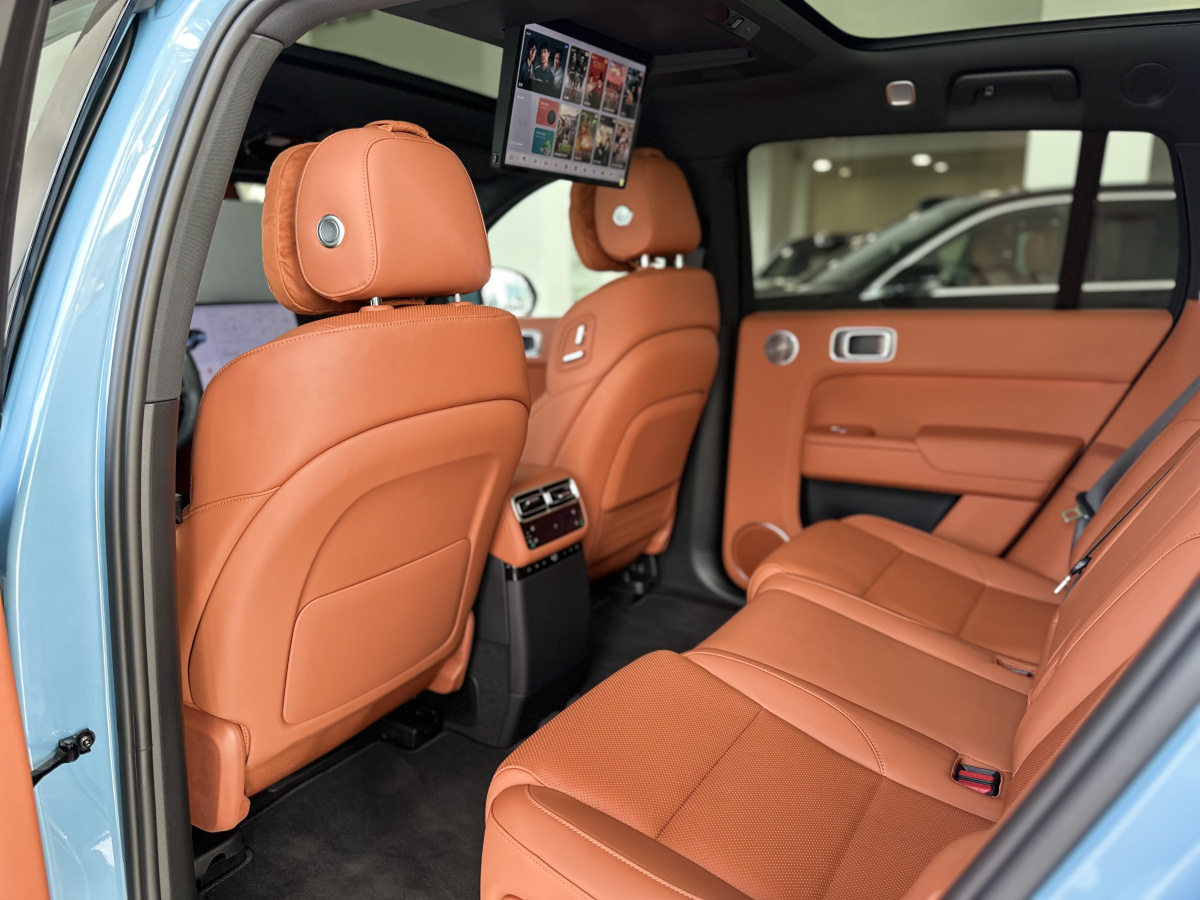 LIXIANG L7 52.3 kWh 1.5hyb AT (449 л.с.) 4WD