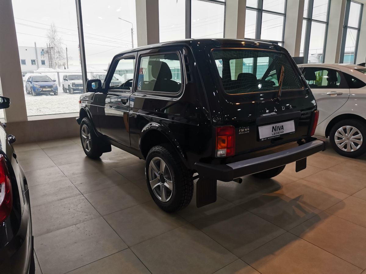 LADA NIVA LEGEND 1.7 MT (83 л.с.) 4WD
