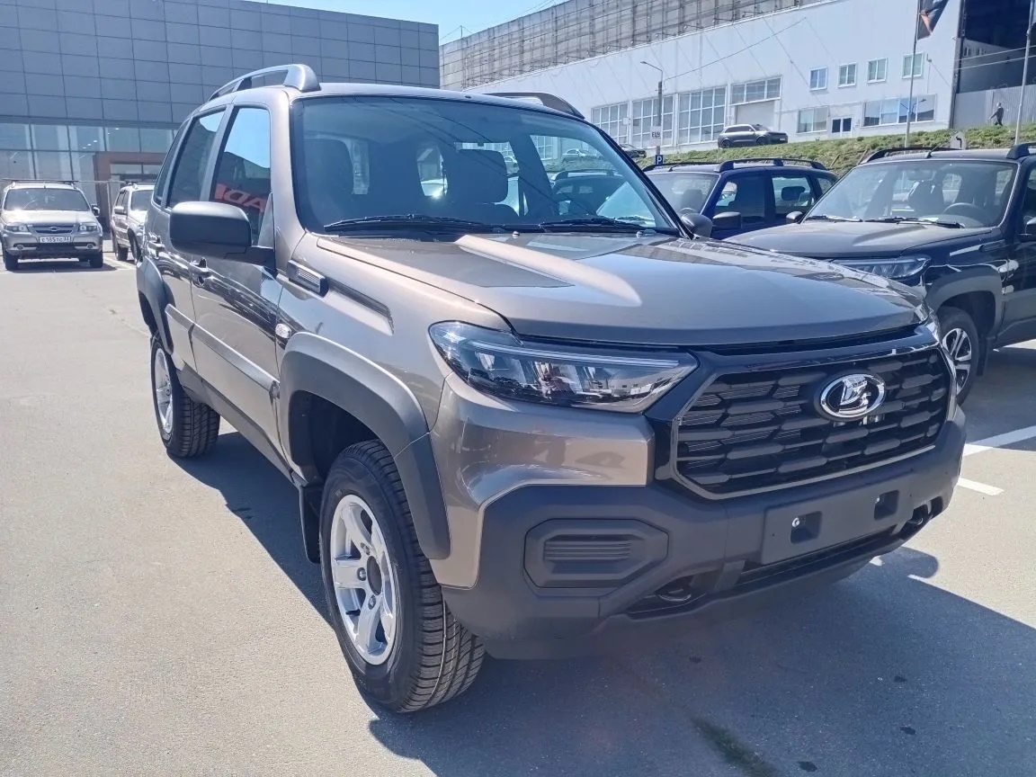 LADA NIVA TRAVEL 1.8 MT (90 л.с.) 4WD