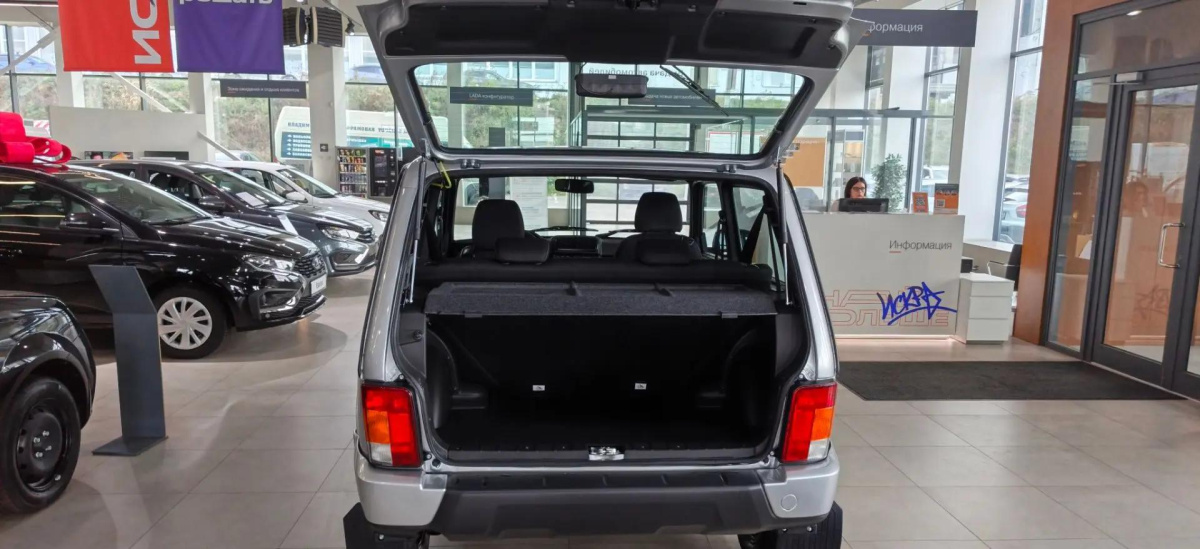 LADA NIVA LEGEND 1,8 (90 л.с) 4WD