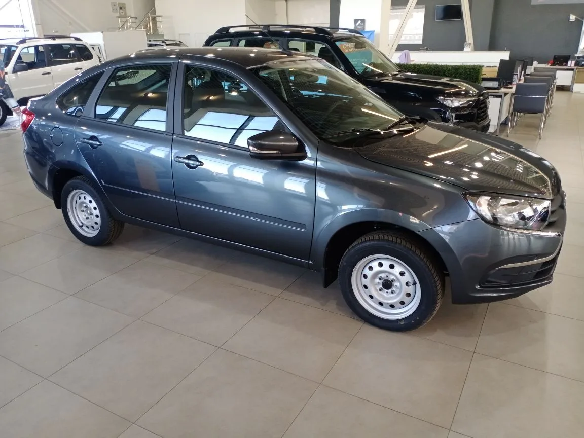 LADA GRANTA 1.6 MT (90 л.с.)