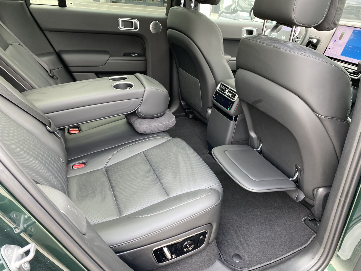 LIXIANG L7 52.3 kWh 1.5hyb AT (449 л.с.) 4WD