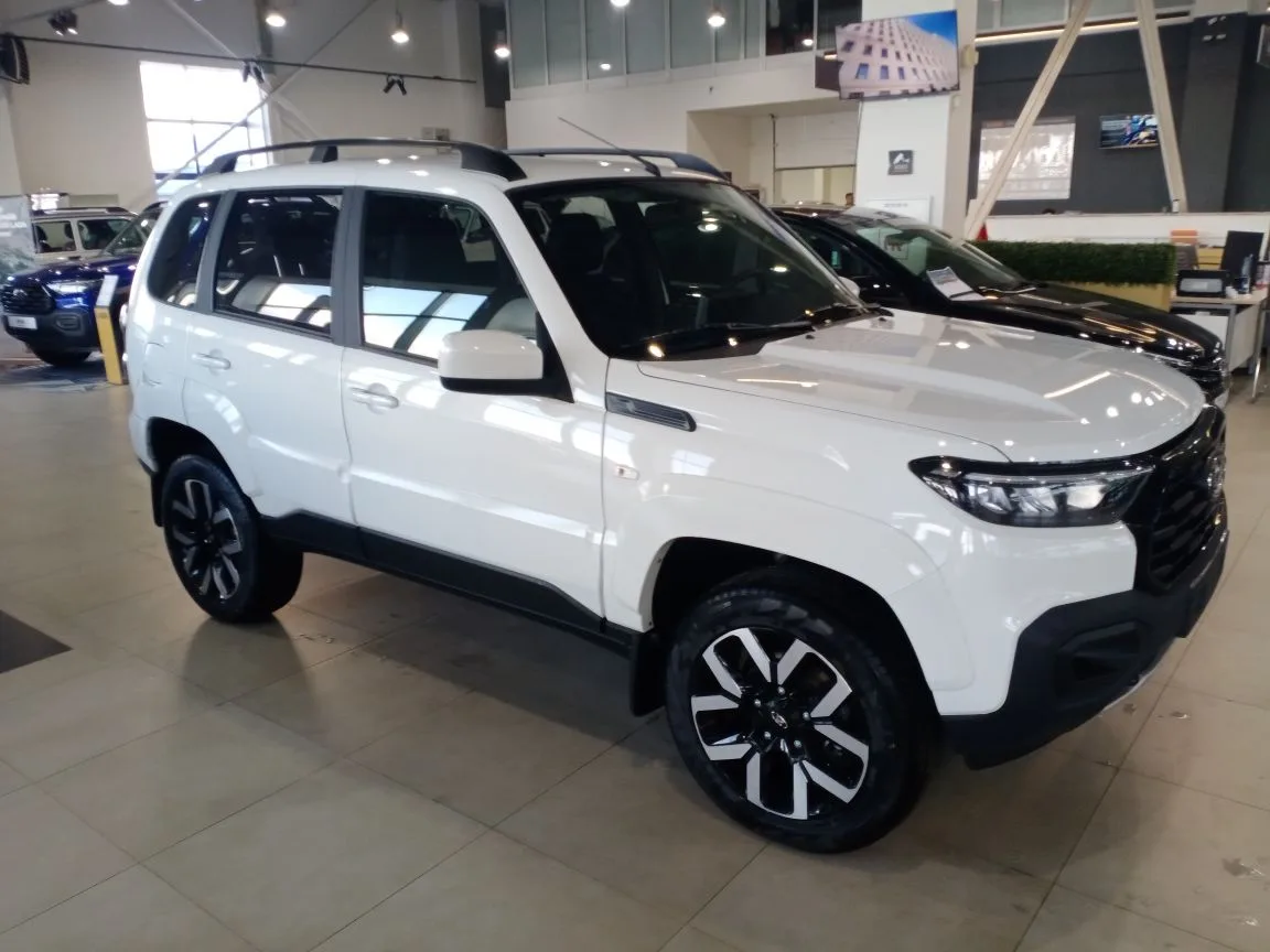 LADA NIVA TRAVEL 1.8 MT (90 л.с.) 4WD