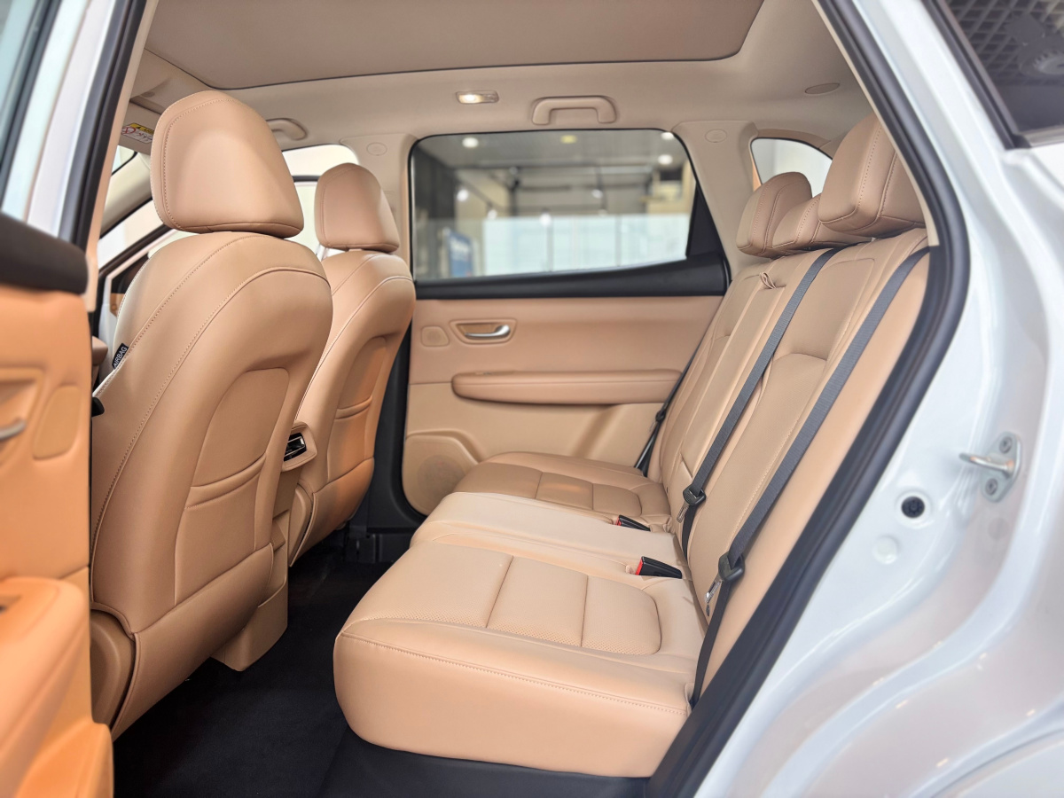 EVOLUTE I-SPACE 1.5hyb CVT (367 л.с.) 4WD