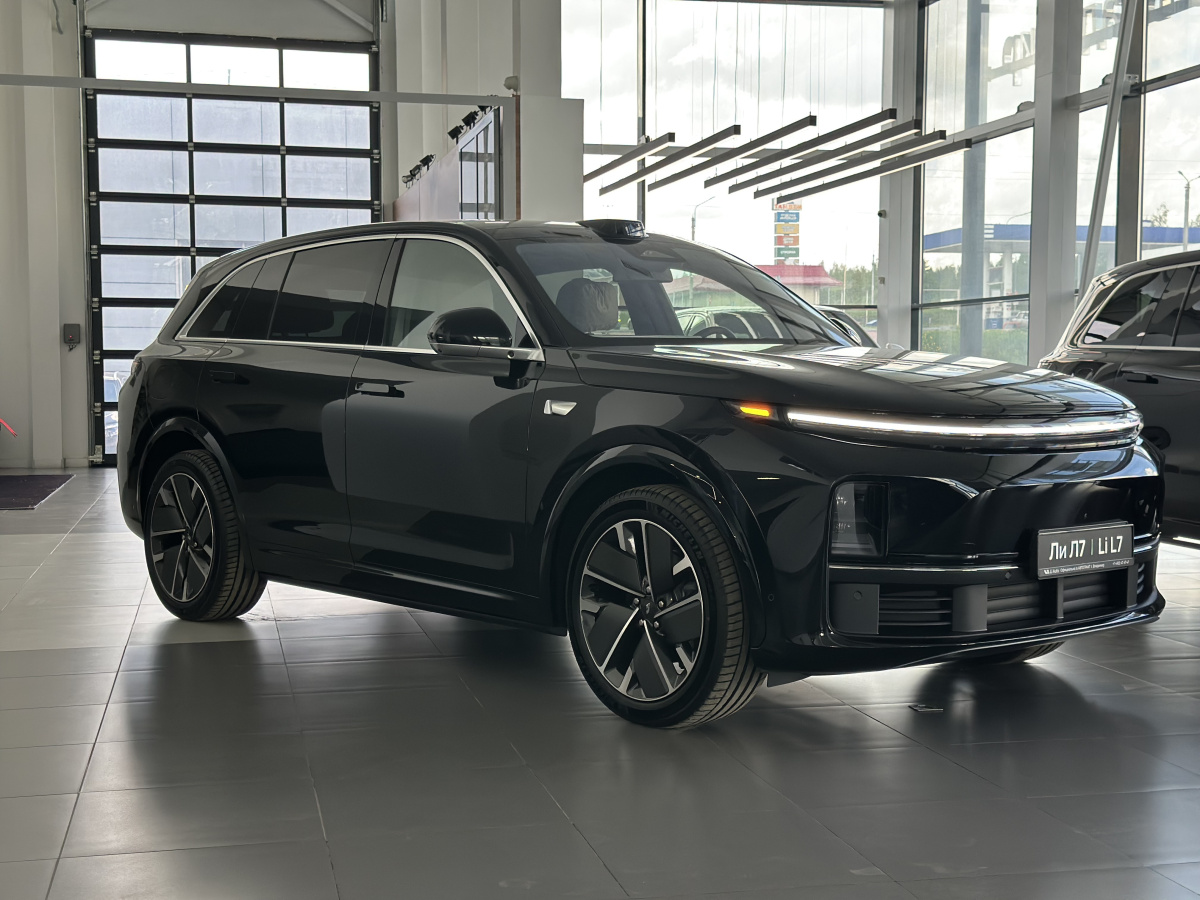 LIXIANG L7 52.3 kWh 1.5hyb AT (449 л.с.) 4WD