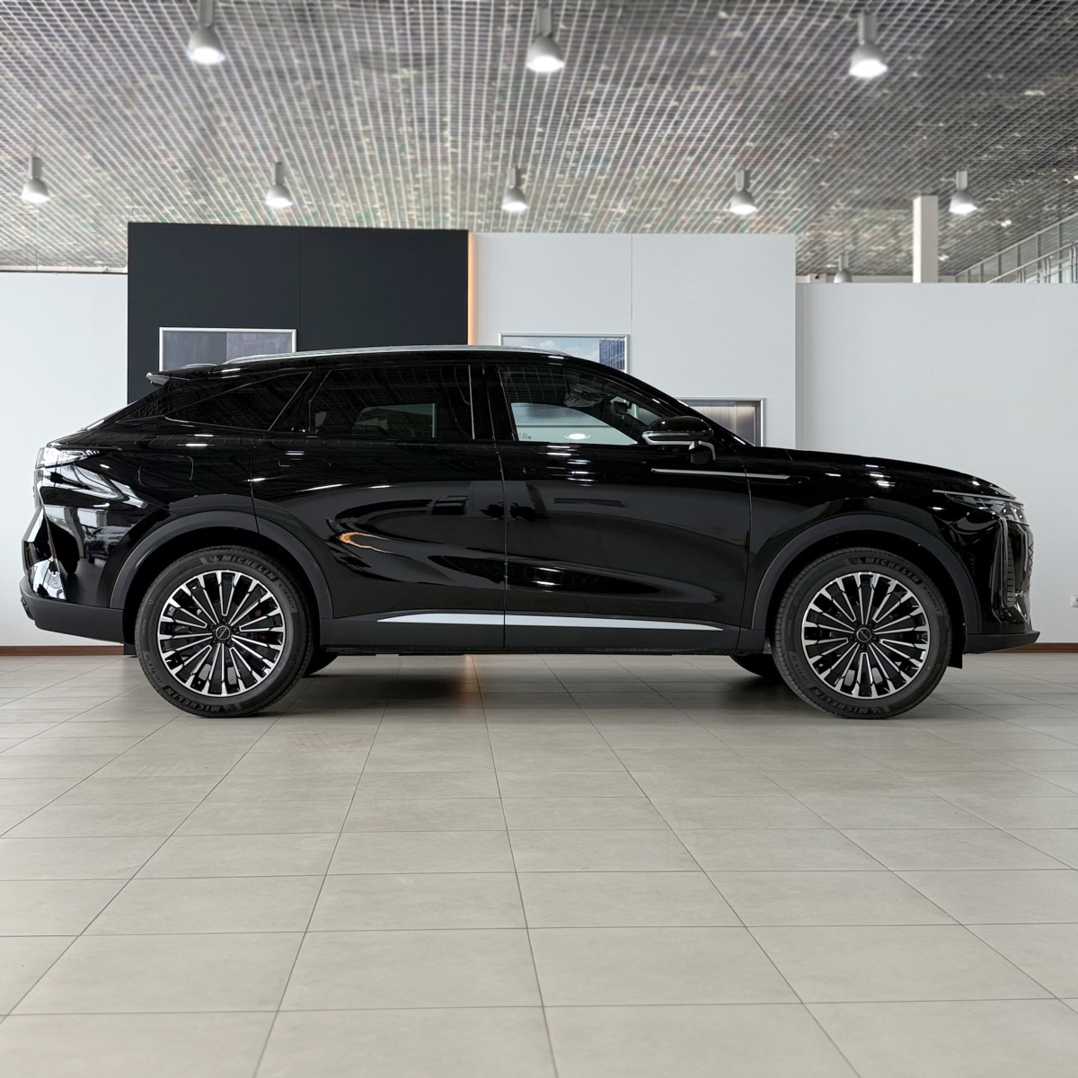 EXEED RX 2.0 AMT (197 л.с.) 4WD