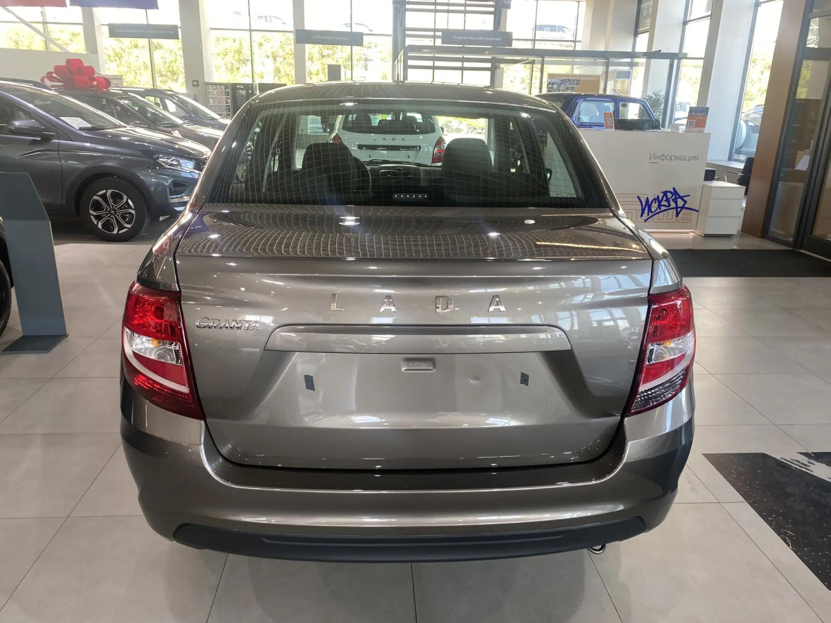 LADA GRANTA 1.6 MT (90 л.с.)