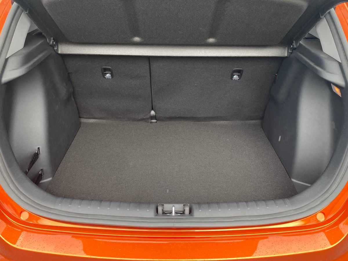 SOLARIS KRX 1.6 AT (123 л.с.)