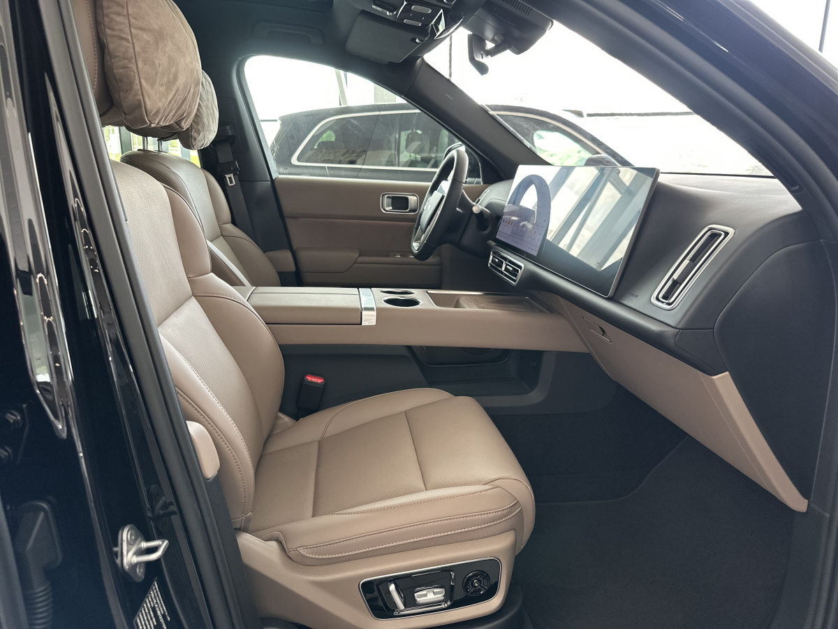 LIXIANG L7 52.3 kWh 1.5hyb AT (449 л.с.) 4WD