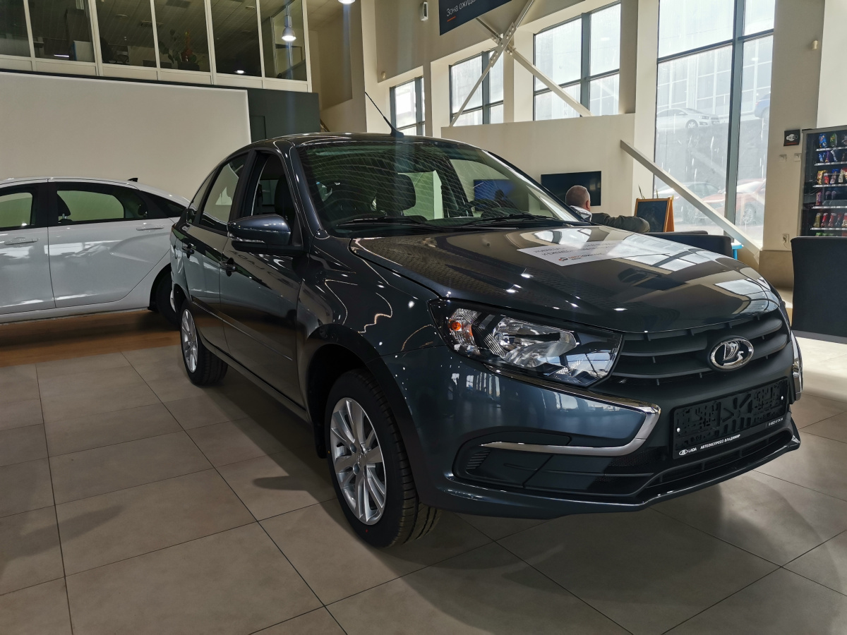 LADA GRANTA 1.6 MT (90 л.с.)