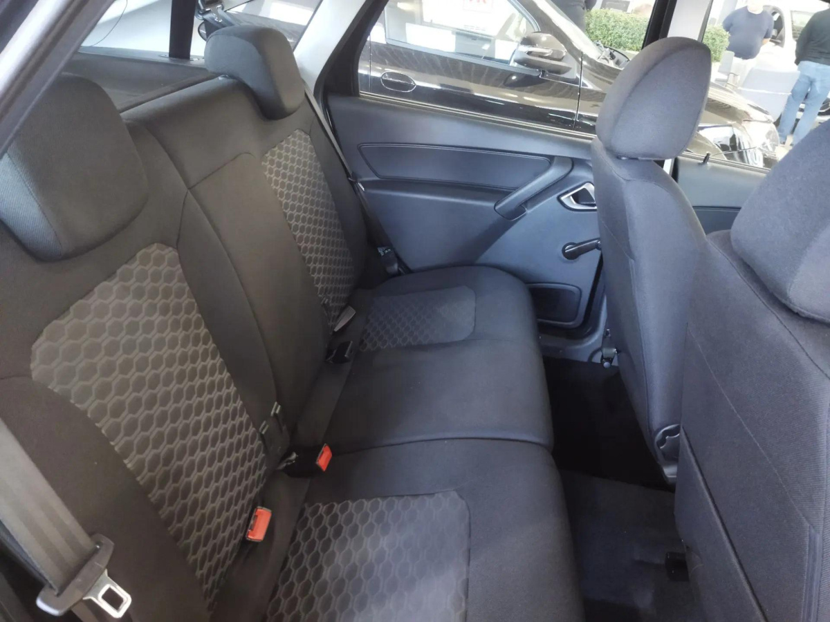 LADA GRANTA 1.6 MT (90 л.с.)