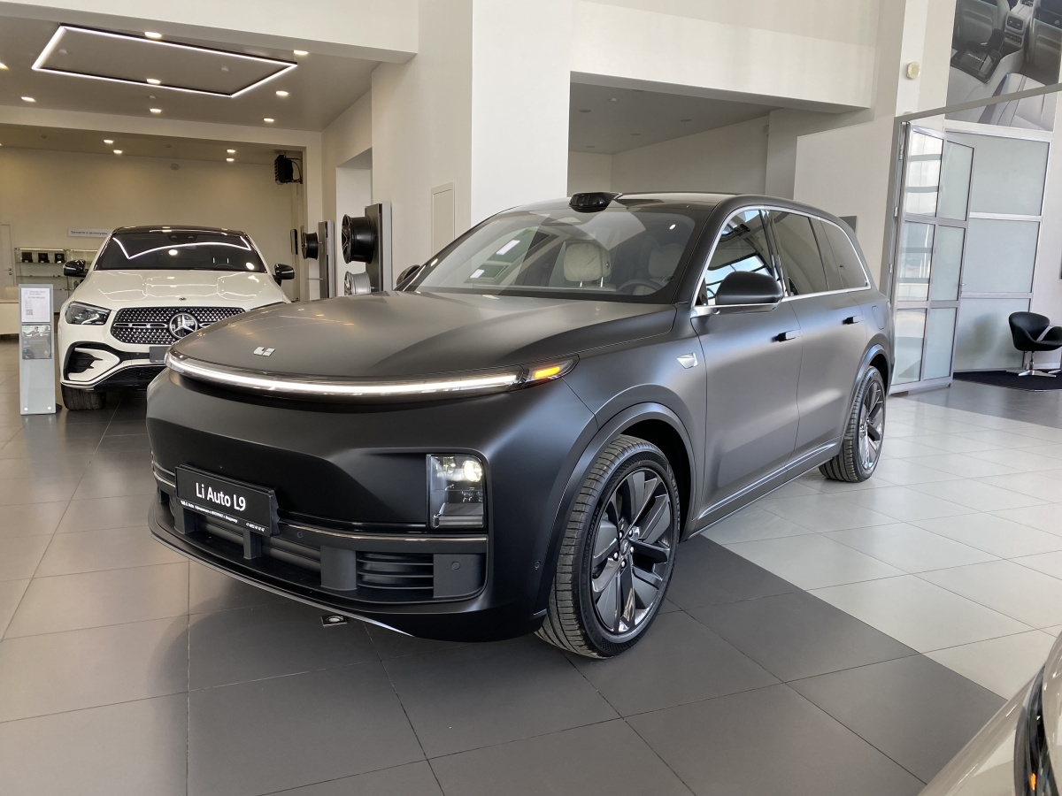 LIXIANG L9 52.3 kWh 1.5hyb AT (449 л.с.) 4WD