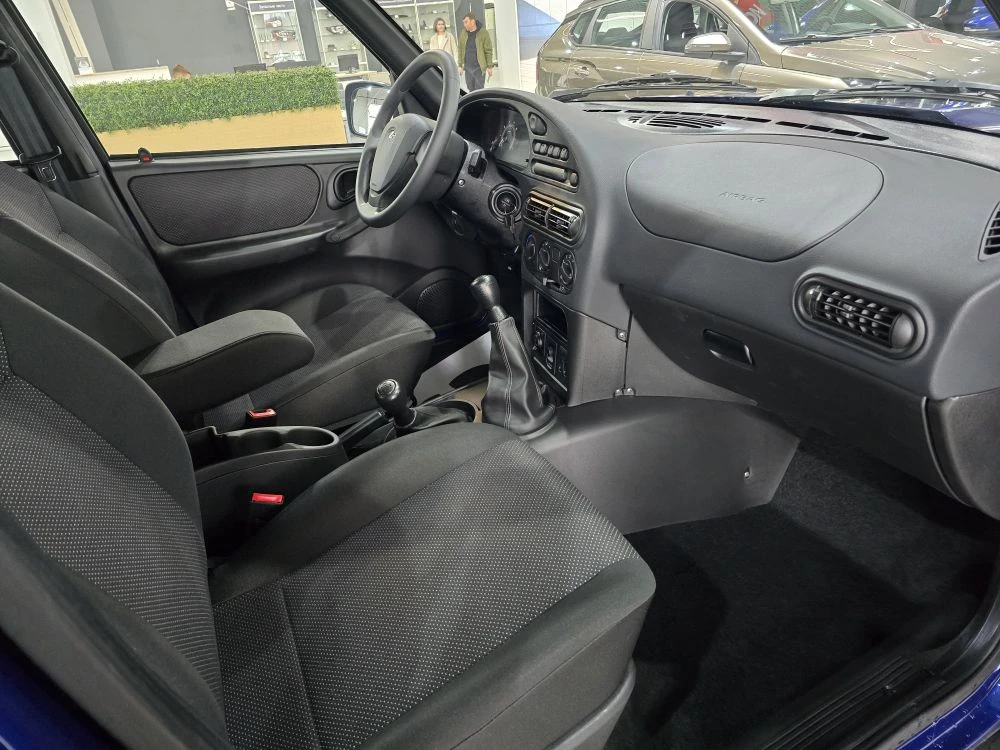 LADA NIVA TRAVEL 1.8 MT (90 л.с.) 4WD