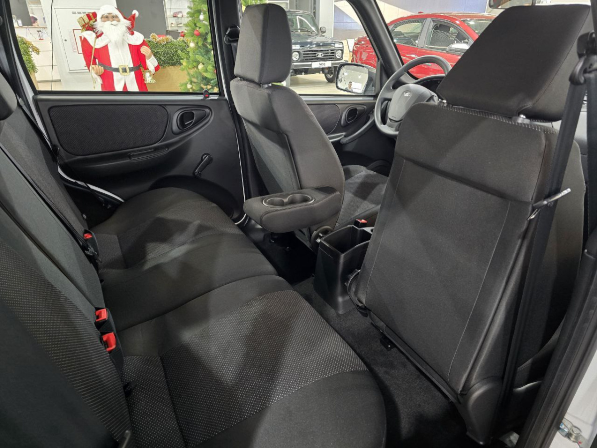 LADA NIVA TRAVEL 1.8 MT (90 л.с.) 4WD