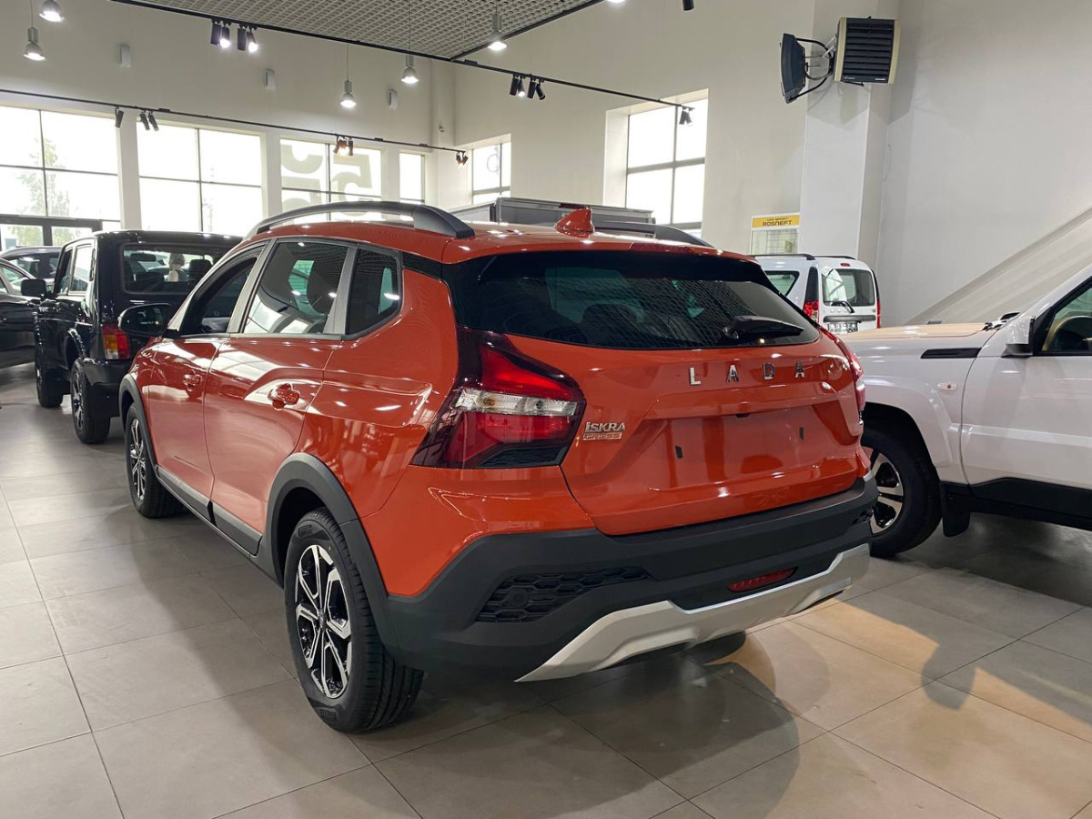 LADA ISKRA SW Cross 1.6 МТ (106 л.с.)