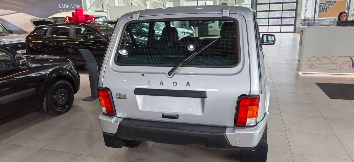 LADA NIVA LEGEND 1,8 (90 л.с) 4WD