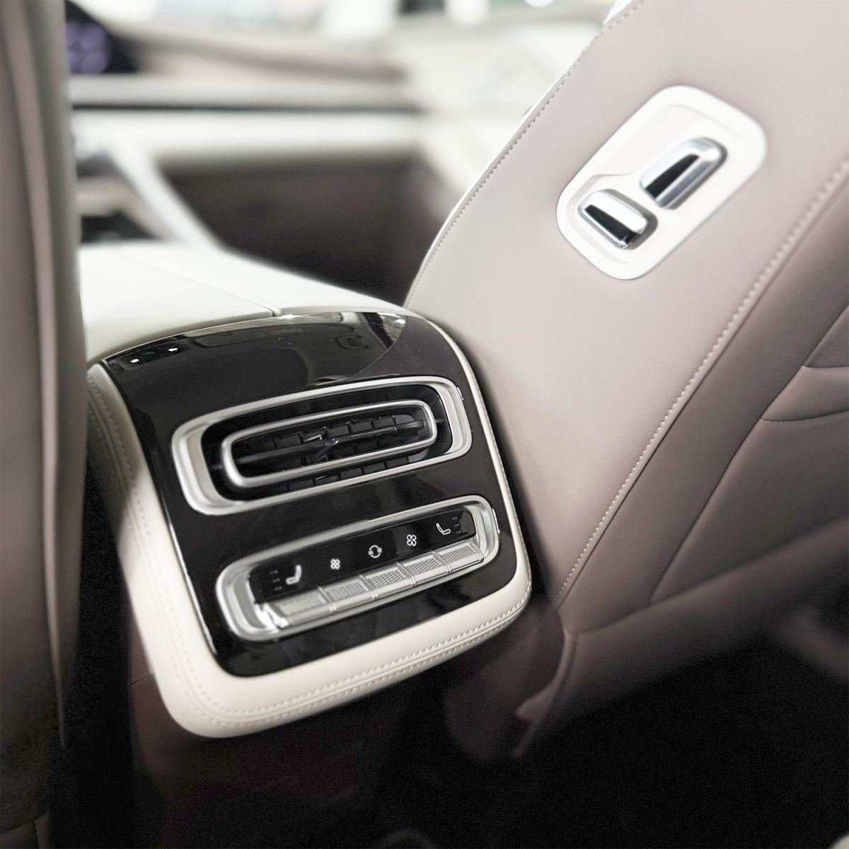 EXEED RX 2.0 AMT (197 л.с.) 4WD