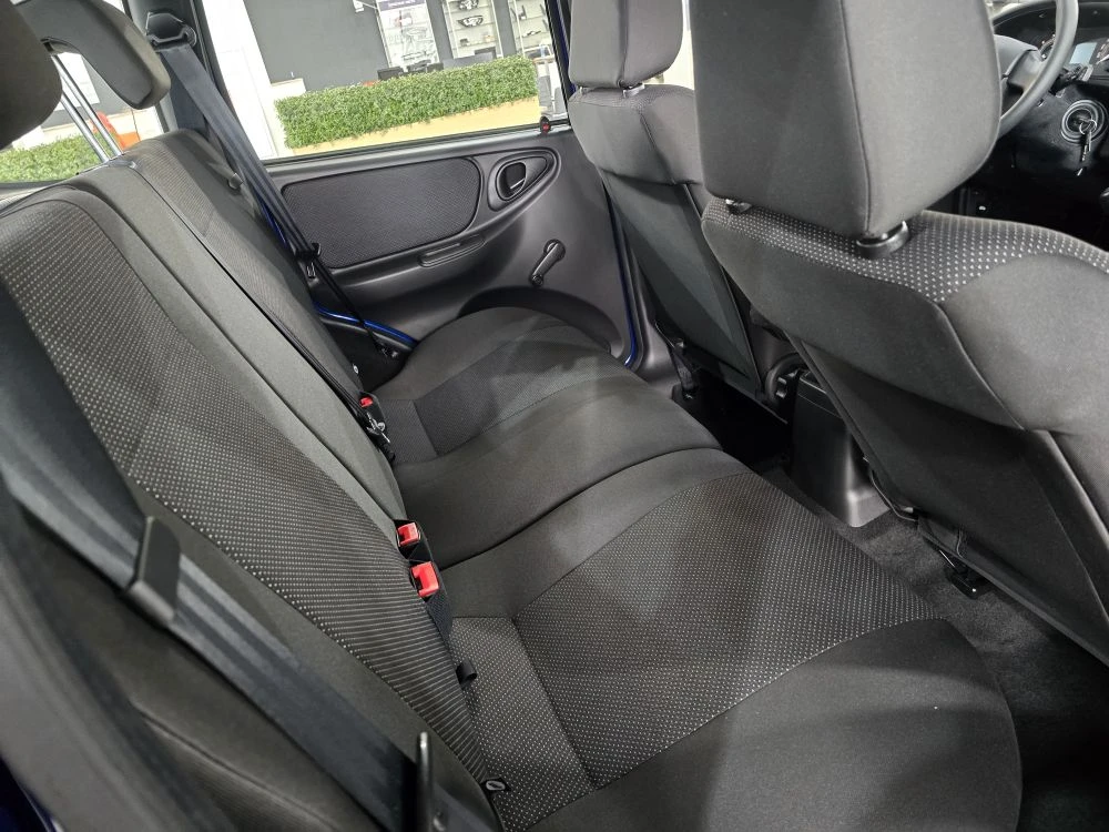 LADA NIVA TRAVEL 1.8 MT (90 л.с.) 4WD