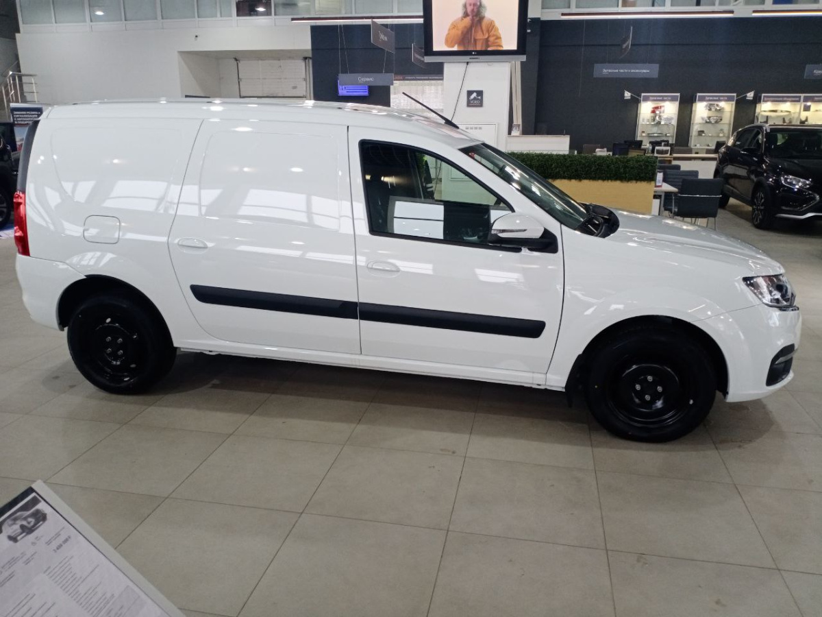 LADA LARGUS 1.6 MT (90 л.с.)