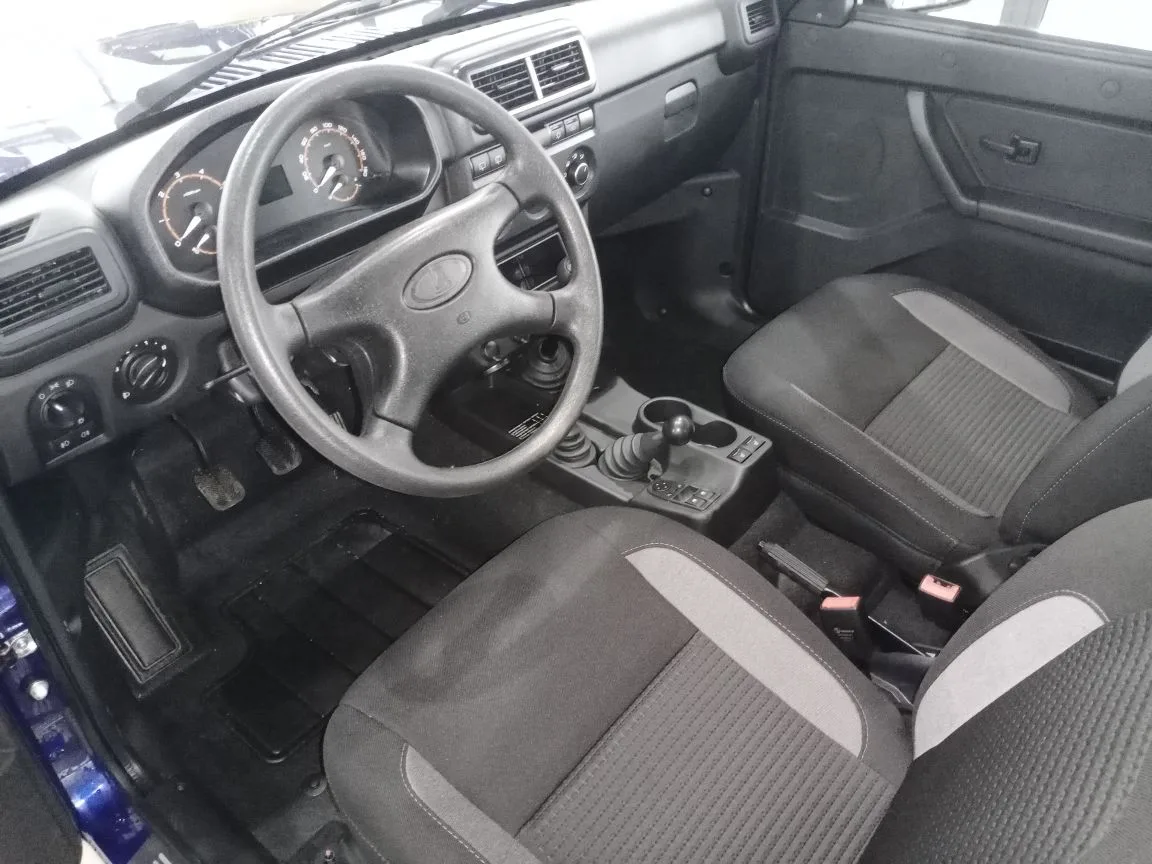 LADA NIVA LEGEND 1.7 MT (83 л.с.) 4WD