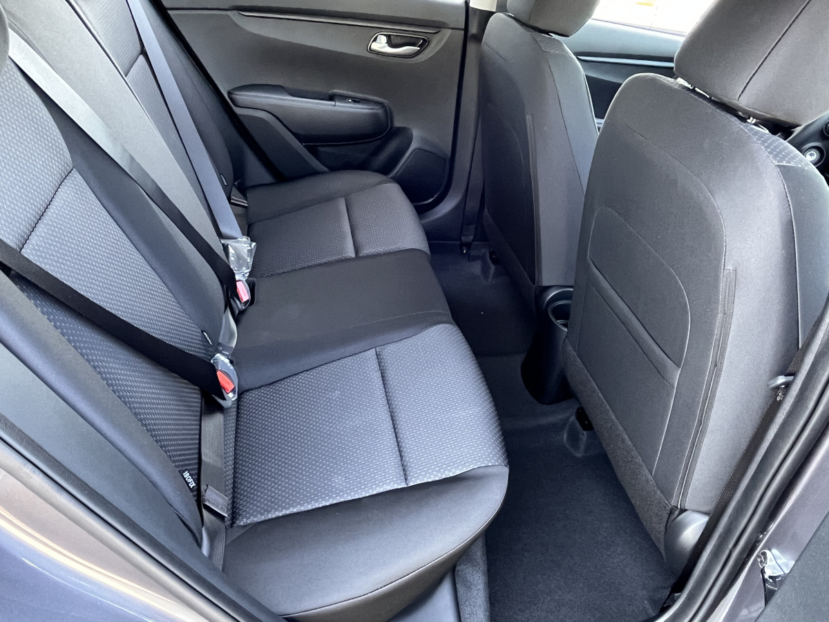 SOLARIS KRX 1.6 AT (123 л.с.)