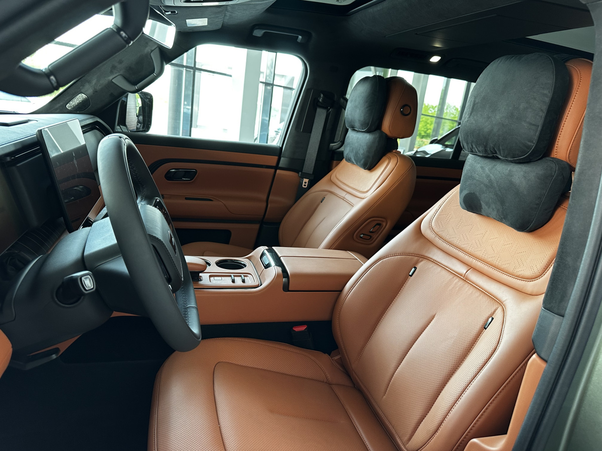 ROX ADAMAS 1.5hyb AT (476 л.с.) 4WD